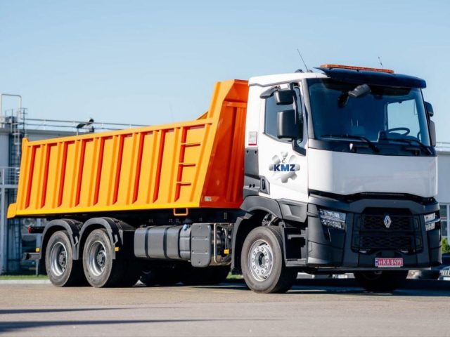 Новий потужний самоскид KMZ DR250 від Київського машинобудівного заводу